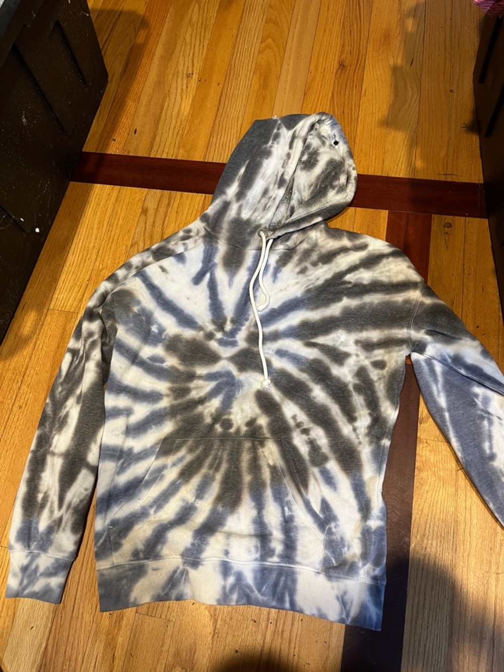 Tie-Dye Hooded Pullover Sweater - Black & White